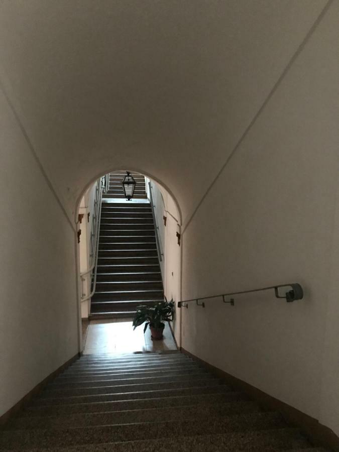 Elena Apartment Ferrara Luaran gambar